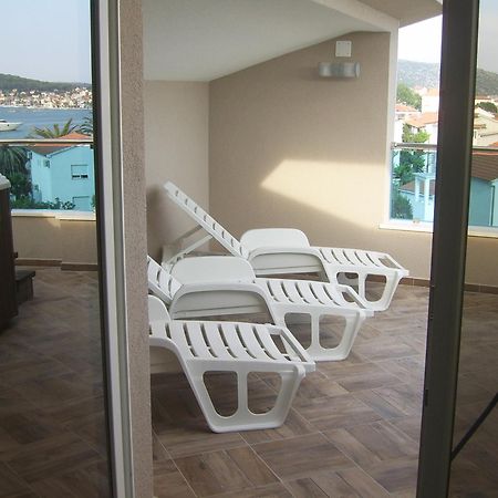 Apartments Villa Erik Rogoznica  Bilik gambar