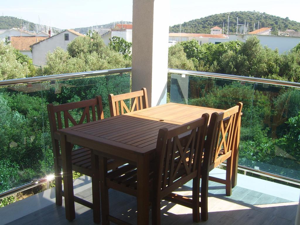 Apartments Villa Erik Rogoznica  Bilik gambar
