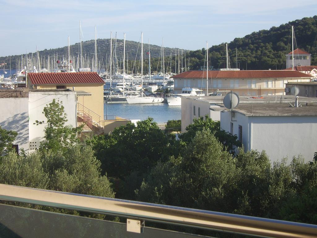 Apartments Villa Erik Rogoznica  Bilik gambar